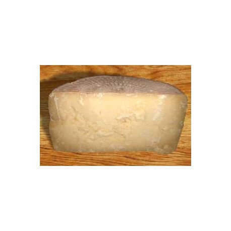 Formaggio pecorino stagionato